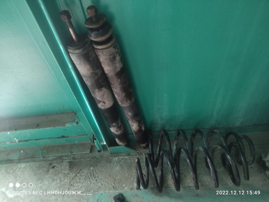 Стойки пружины задние Kia Sorento 1 поколение