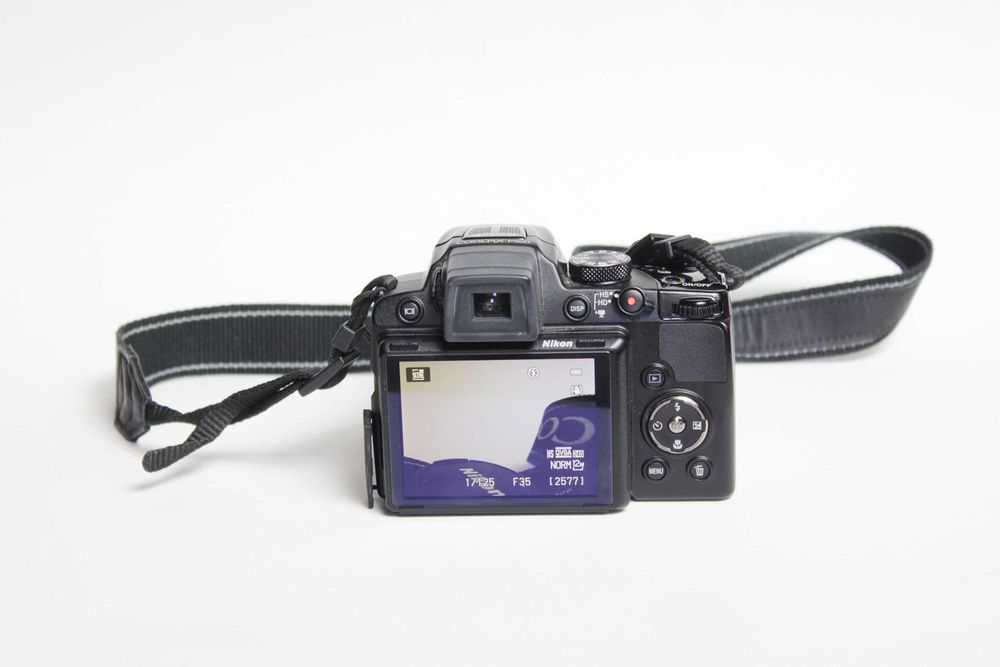 Nikon Coolpix P500