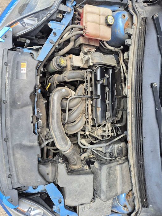 Dezmembram Ford Focus 2 an 2009 1.6 benzina
