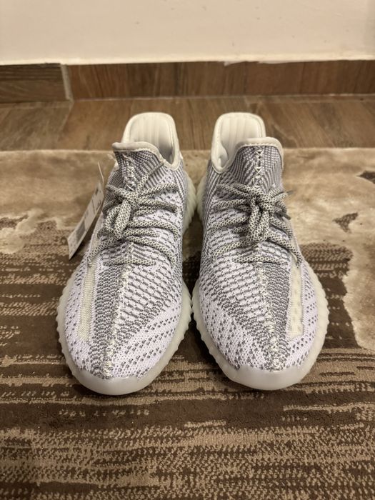 Yeezy 350 V2 Static