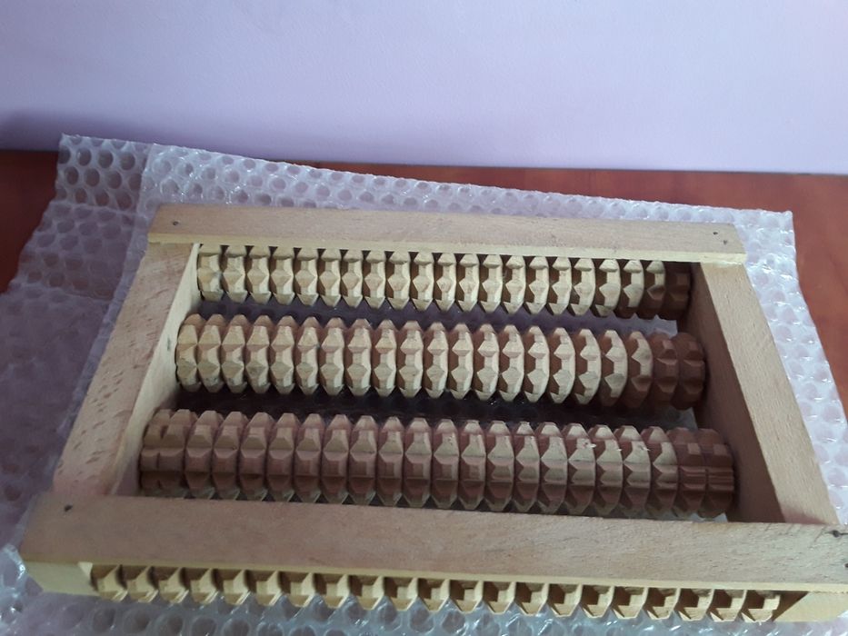 Vând Dispozitiv Masaj Picioare din Bambus