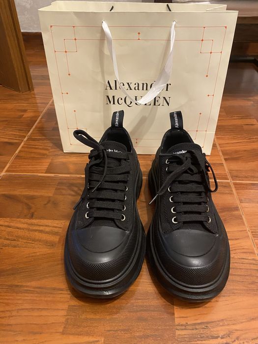 Alexander McQUEEN femei
