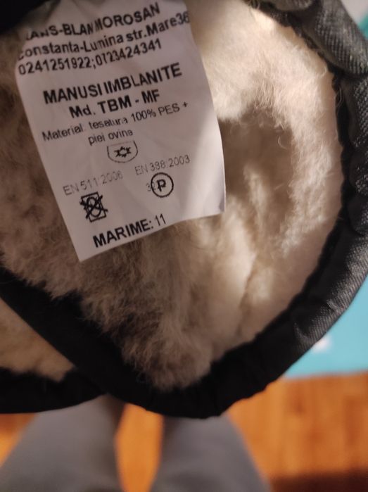 Mănuși Îmblănite