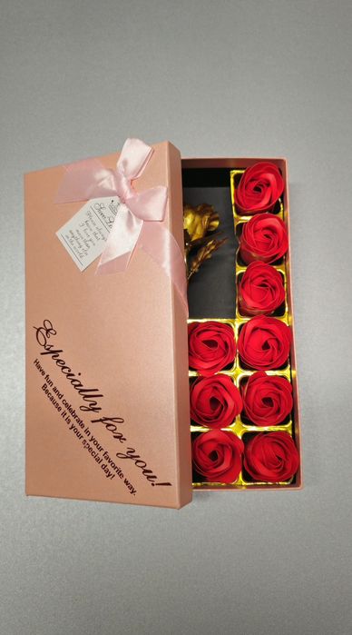 Vand Set Cadou Trandafir 24K + trandafiri din sapun, Super Pret!!