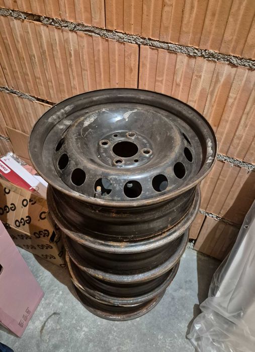 Jante cu capace roti R14 4x98 5.5J ET35 Fiat Panda