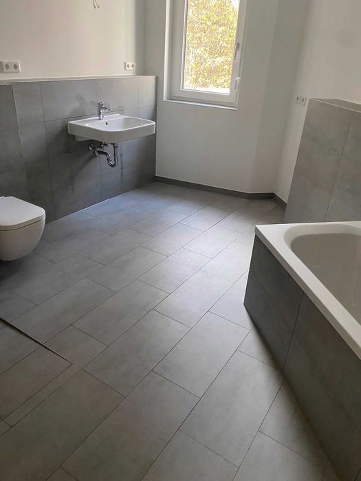 Servicii Montaj Gresie și Faianță – Profesionalism și Calitate!