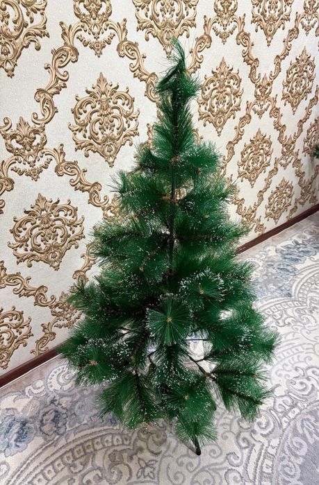 Продам Елку новогоднюю