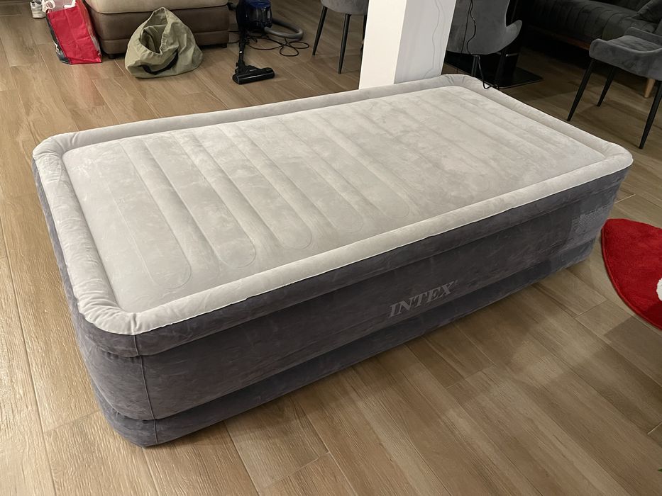 Надуваем дюшек INTEX