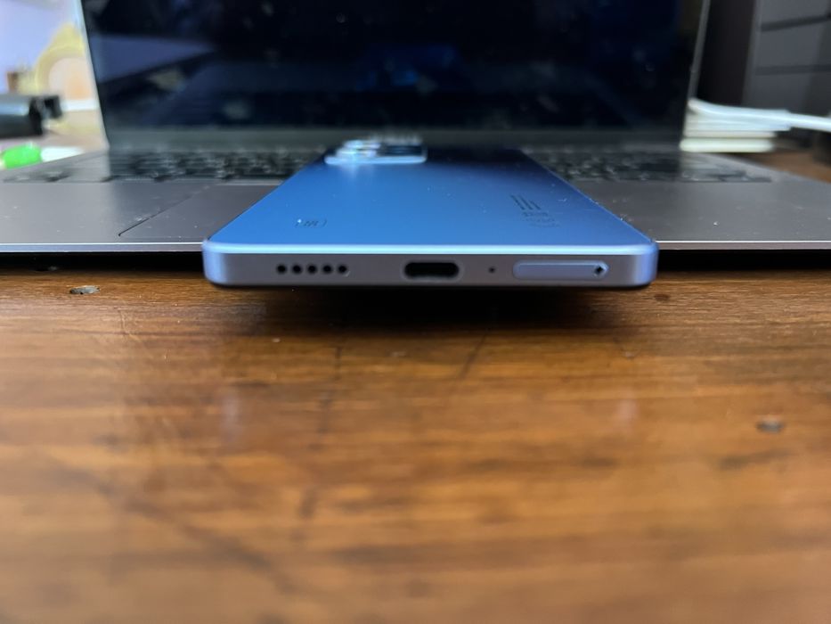 Телефон POCO X5 Pro 5G 128 GB
