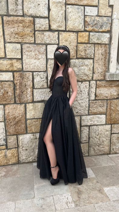 Продавам балната си рокля