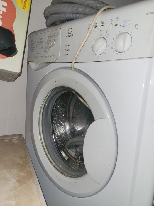 Продам стиральную машинку