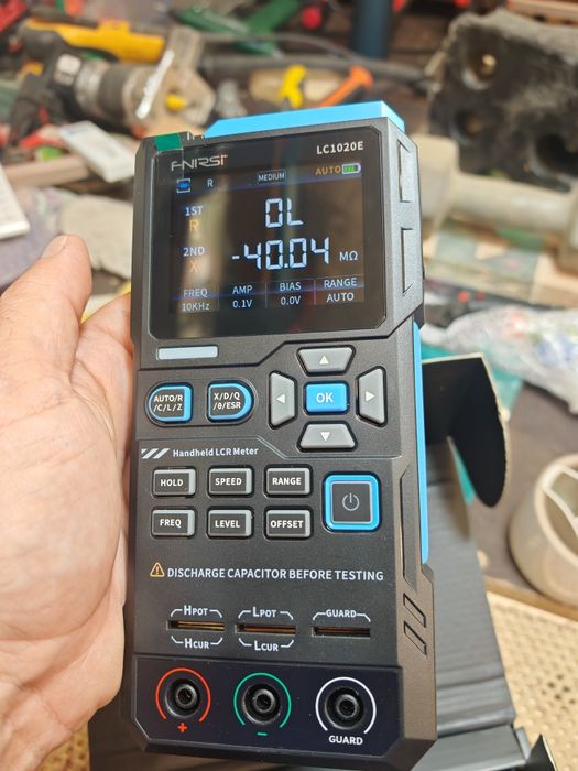 FNIRSI LC1020E преносим цифров тестер за LCR, ESR и полупроводникови компоненти