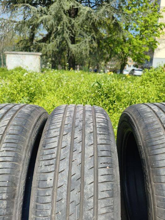 Продавам комплект 4бр.гуми Kumho 205/55 R16 летни