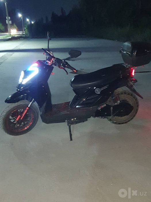 Avtomat sport rejimli sukuter sotiladi