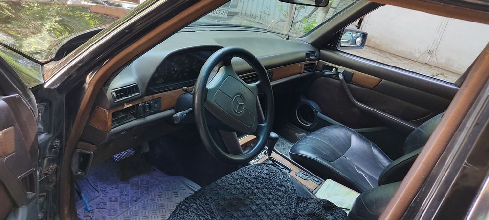 Mercedes-Benz w126