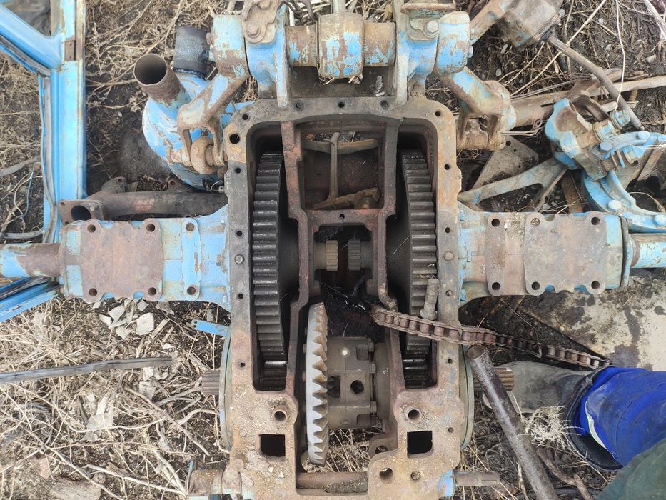 Продам задний мост мтз 80