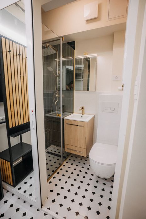 Garsonieră premium, complet renovată – zona Avram Iancu, Brașov | 69.900 € negociabil