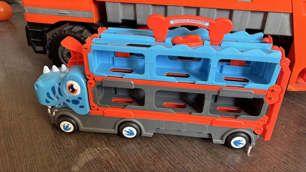 Машинки большие маленькие