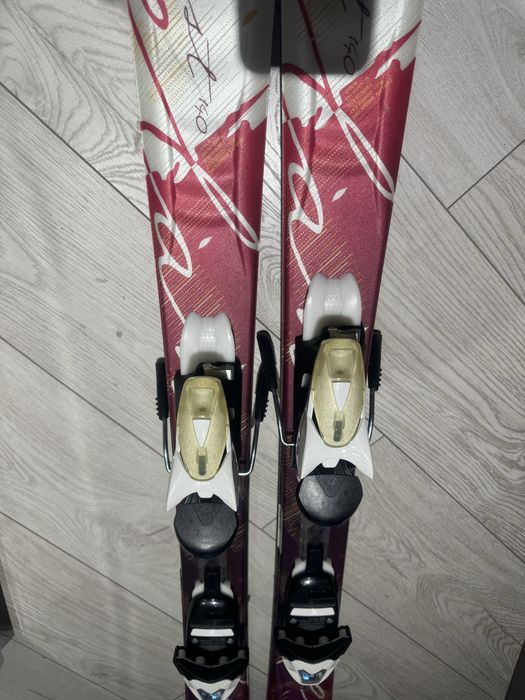 Лыжи+ ботинки( палки)