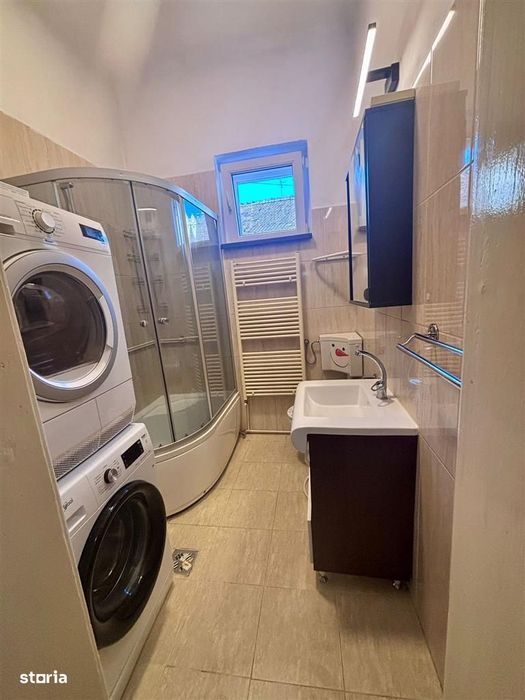 Apartament la casă – 76 mp + terasă + curte + pod mansardabil