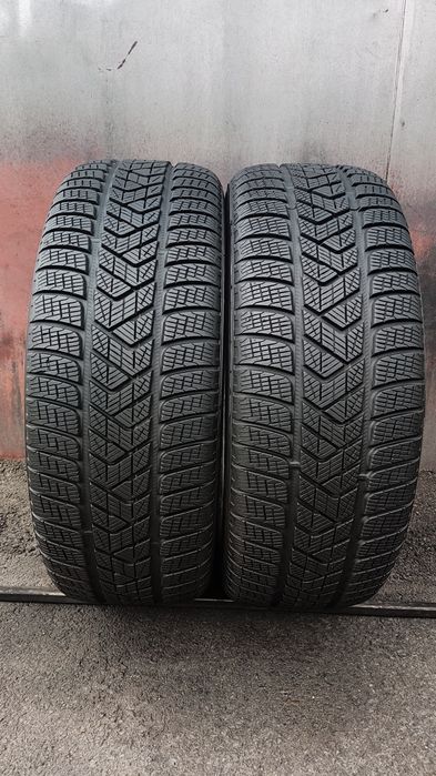 2бр зимни гуми 235/65/17 Pirelli Scorpion Winter
dot24