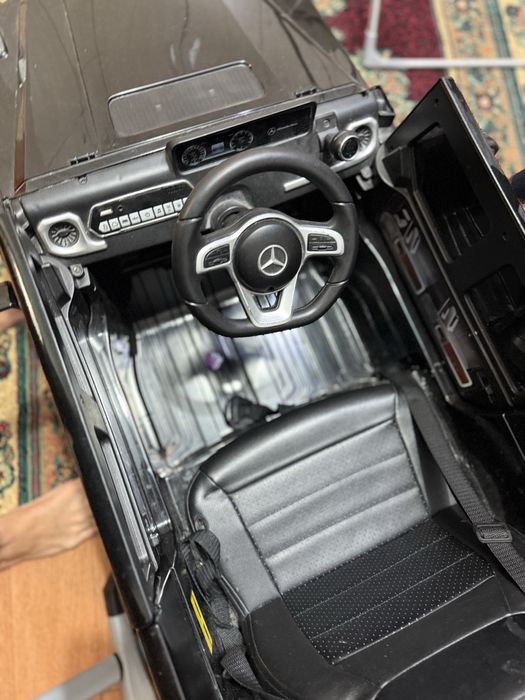 Детский электроавтомобиль