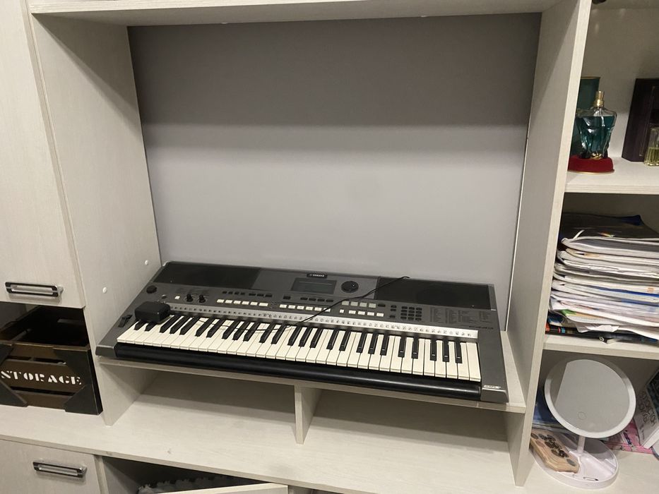 Горка для гостинной