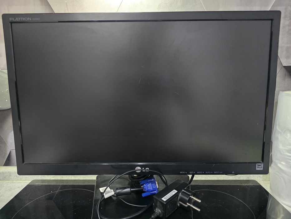 Продам монитор LG Full hd