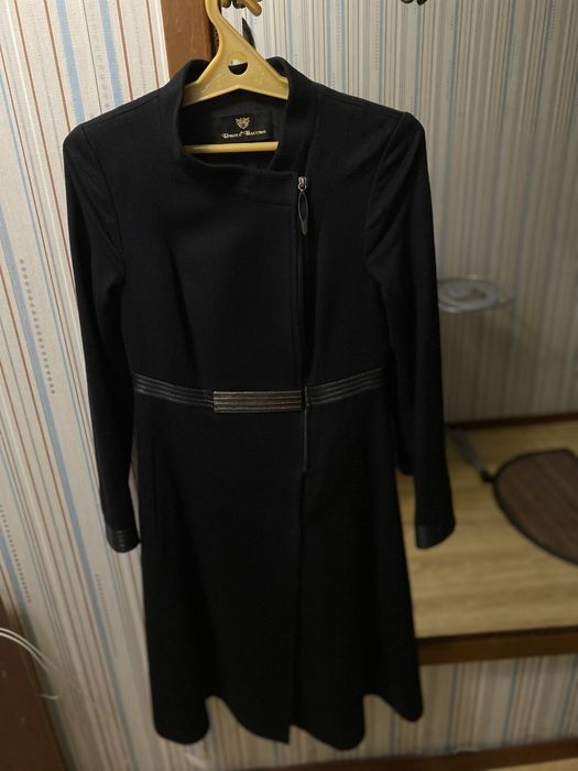 Продам пальто итальянское