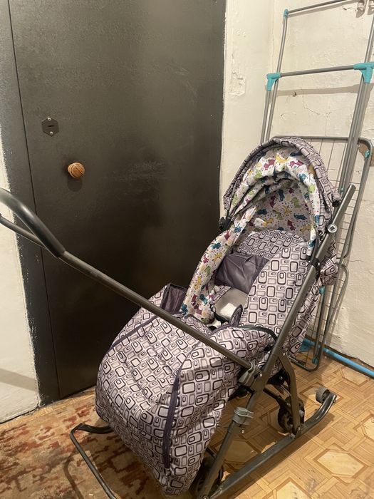 Продам санки коляски