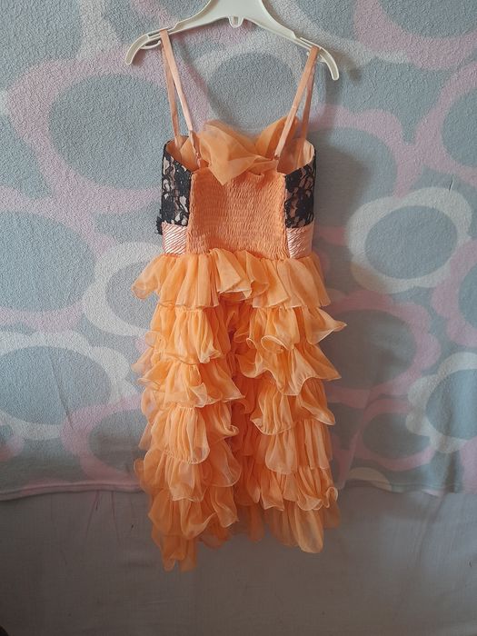 Продам платье на девочку за 1000тг