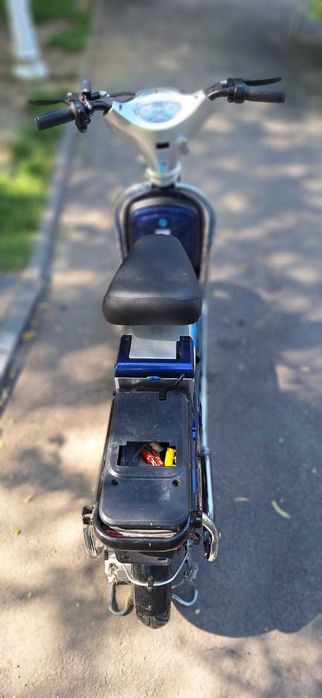 Scuter electric 500W 48V li ion detasabila impecabil viteza 50km