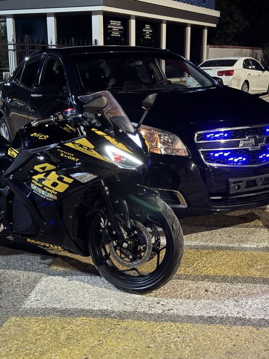 Mototsikl bayk elektroni