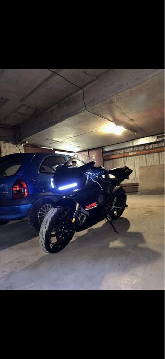 Смоли/ Спойлери за Suzuki gsxr k7-L0  600/750 от стъклоплат
