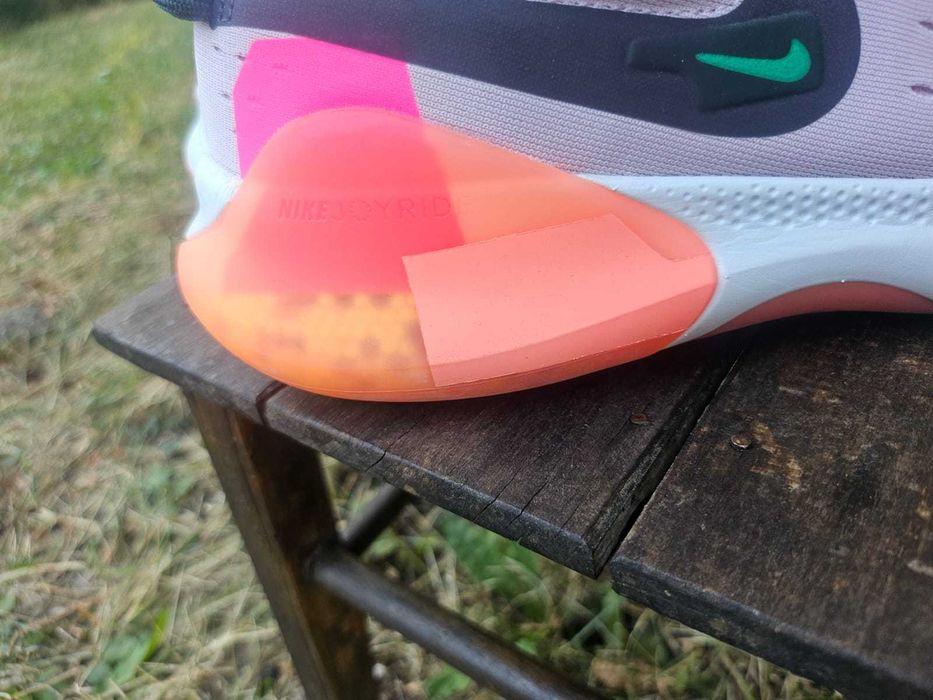 Nike маратонки  размер 40.5