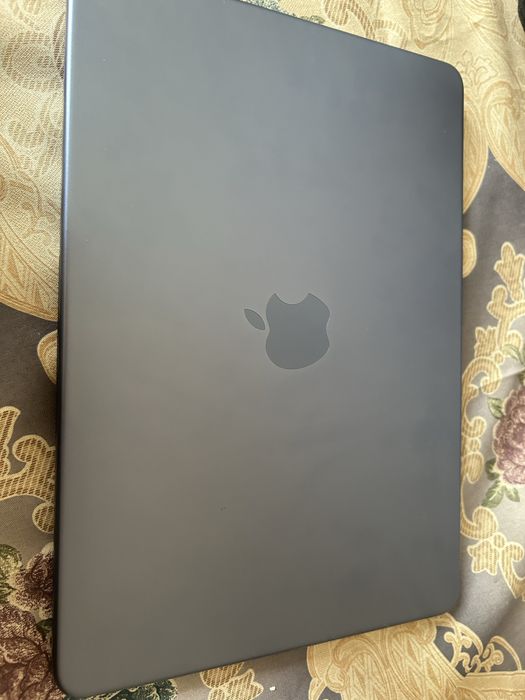 Продам MacBook Neo 8/512 гб