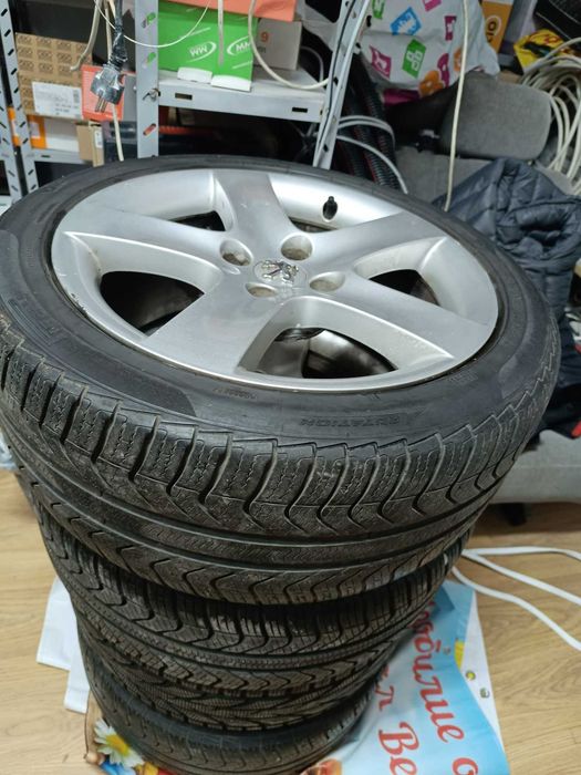 Продавам 4 бр. Лети джанти R17