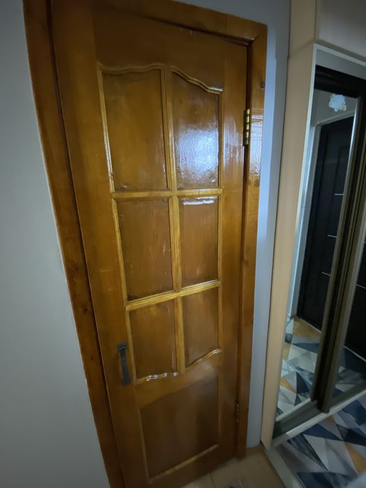 Продам межкомнатные двери