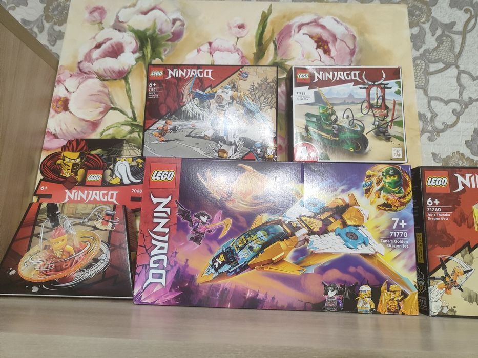 Продам Лего ниндзяго наборы оригинал