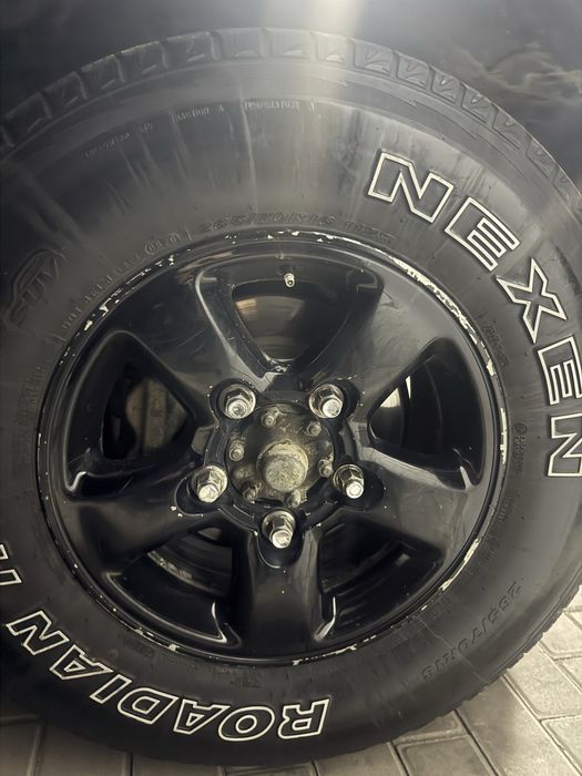 Диски с шинами на вндорожник