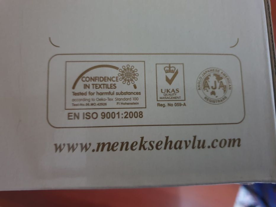 Халат и полотенца набор