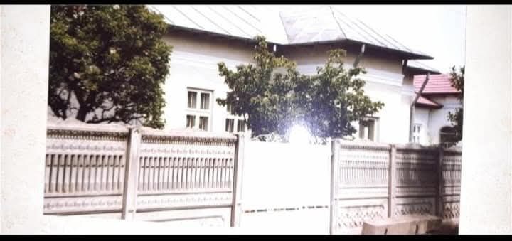 Vând casa în orașul corabia olt