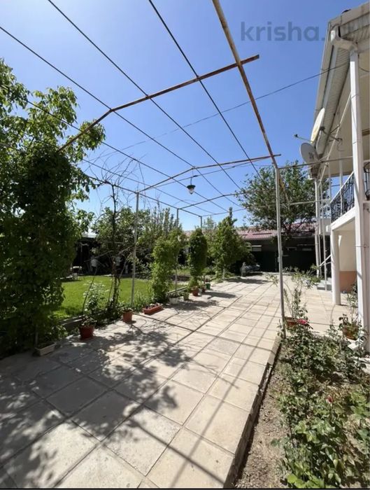 Тез арада үй сатылады!