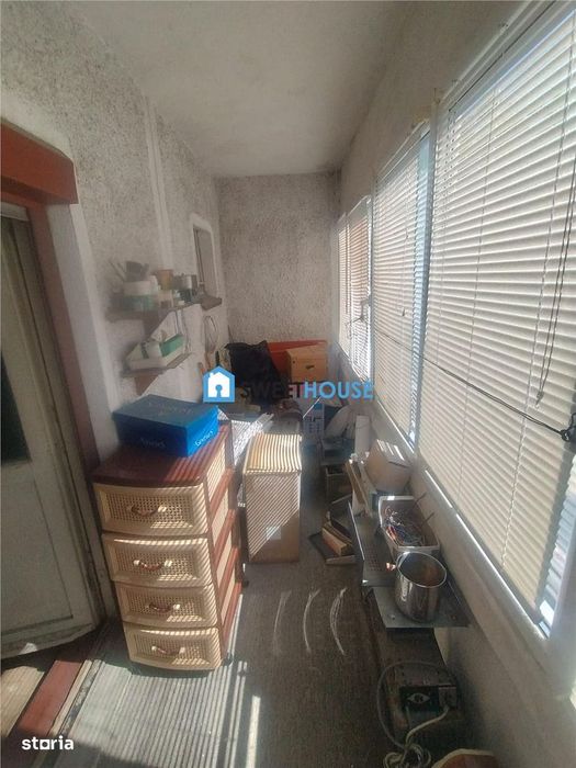 Apartament cu 3 camere cu 2 balcoane la etajul 1 Zona Centrala