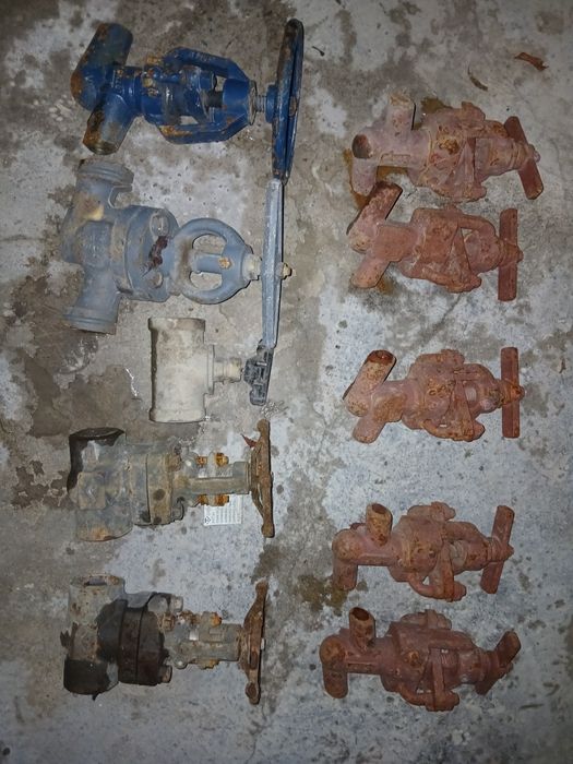 Продам вентили разные, задвижки