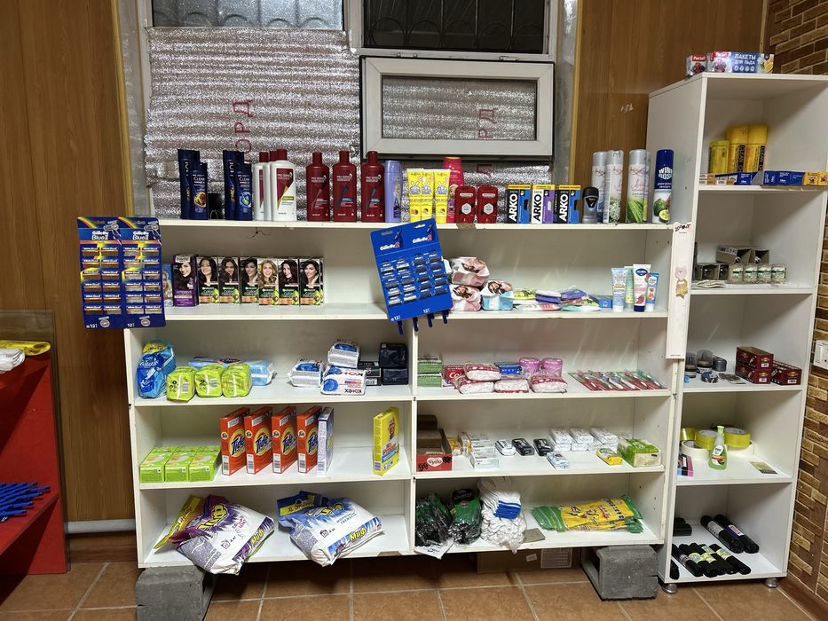 Продаются стеллажи+ холодильник