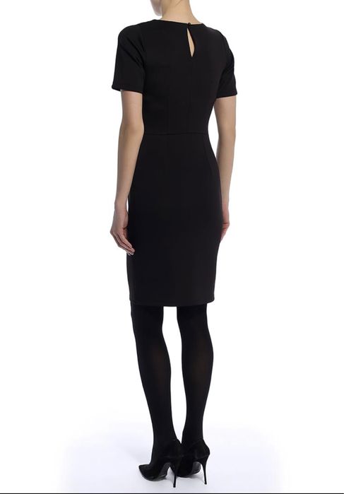 Вечернее платье-футляр