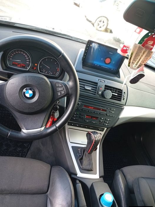Vând BMW X3 177 cai.2 D an 2008