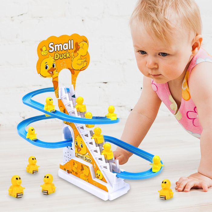 Jucarie cursa cu 3 ratuste pe topogan baterii muzica electric