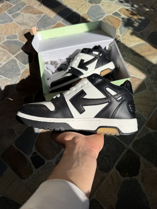 Off White